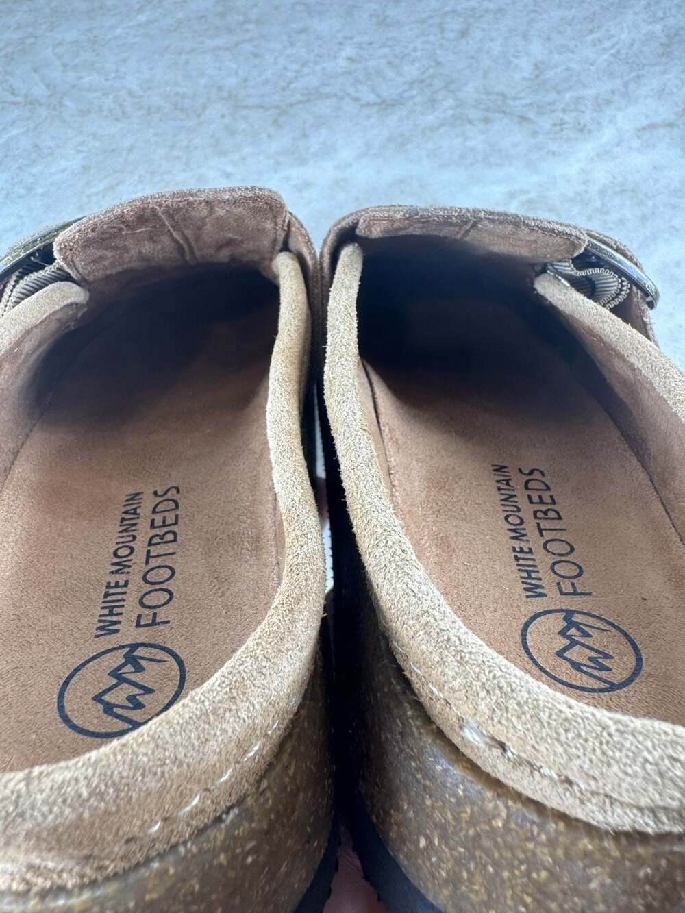 NWOT White Mountain Bueno Suede Buckle Clogs Tan Slip On Mules Womens Size 7M - Picture 11 of 11